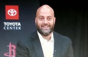 美记：杜兰特赛季前就续约有些意外 火箭管理层也该拿续约合同了