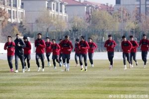 亚泰备战收官战 苏亚雷斯:要尽快调整心态打好最后一轮比赛